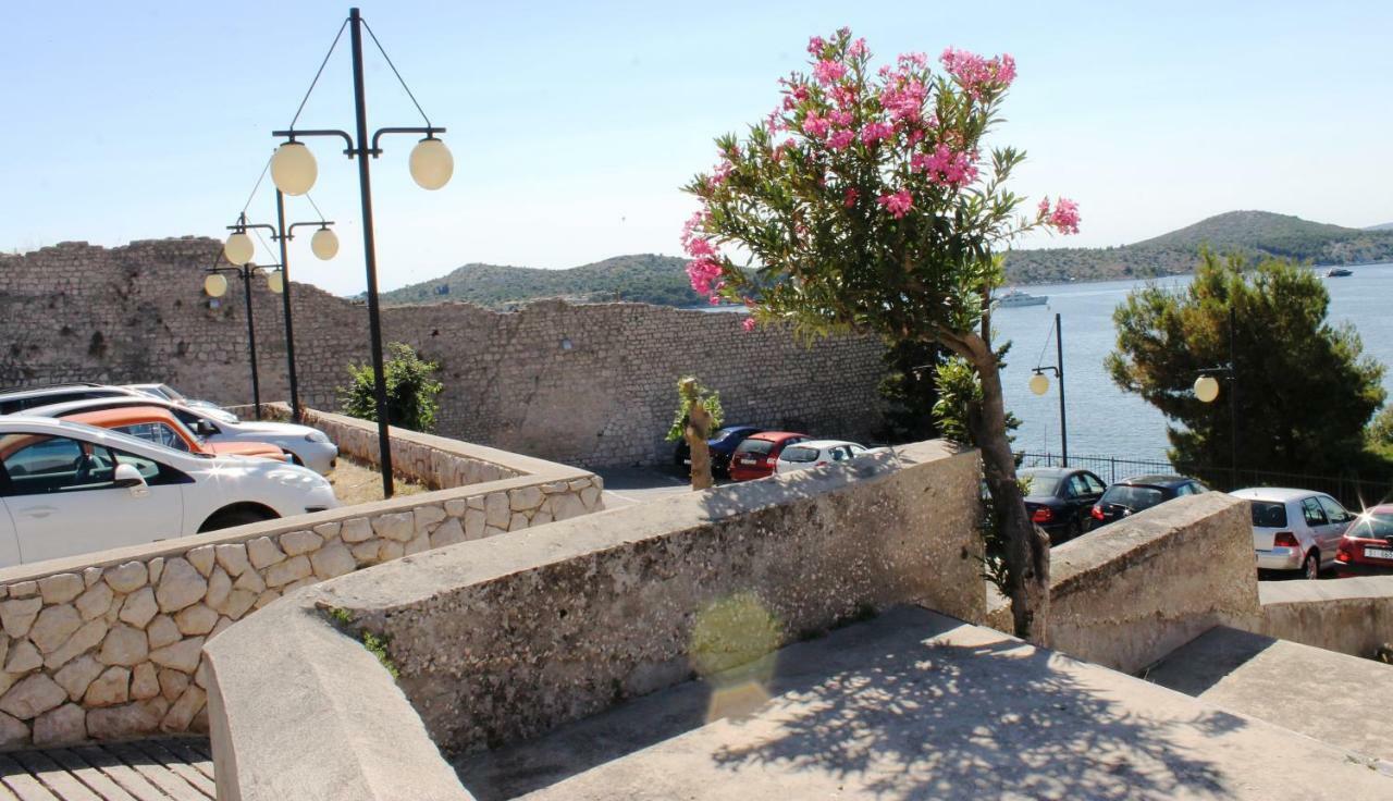 Illy City Centre Apartment Šibenik Eksteriør billede