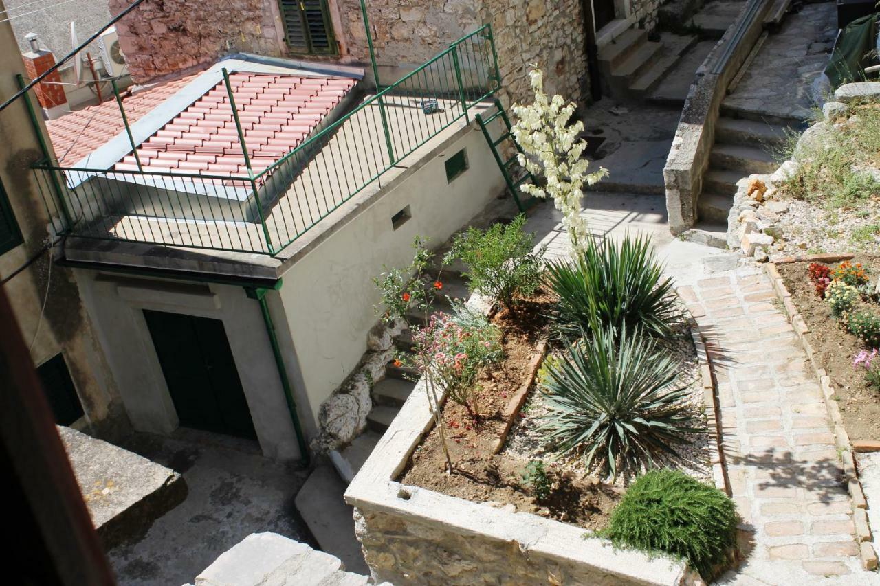 Illy City Centre Apartment Šibenik Eksteriør billede